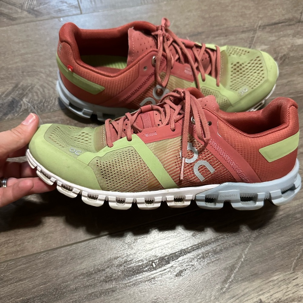 On Running Cloudflow Guava Dusty Rose 7.5